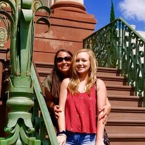 Meet your Posher, Karissa